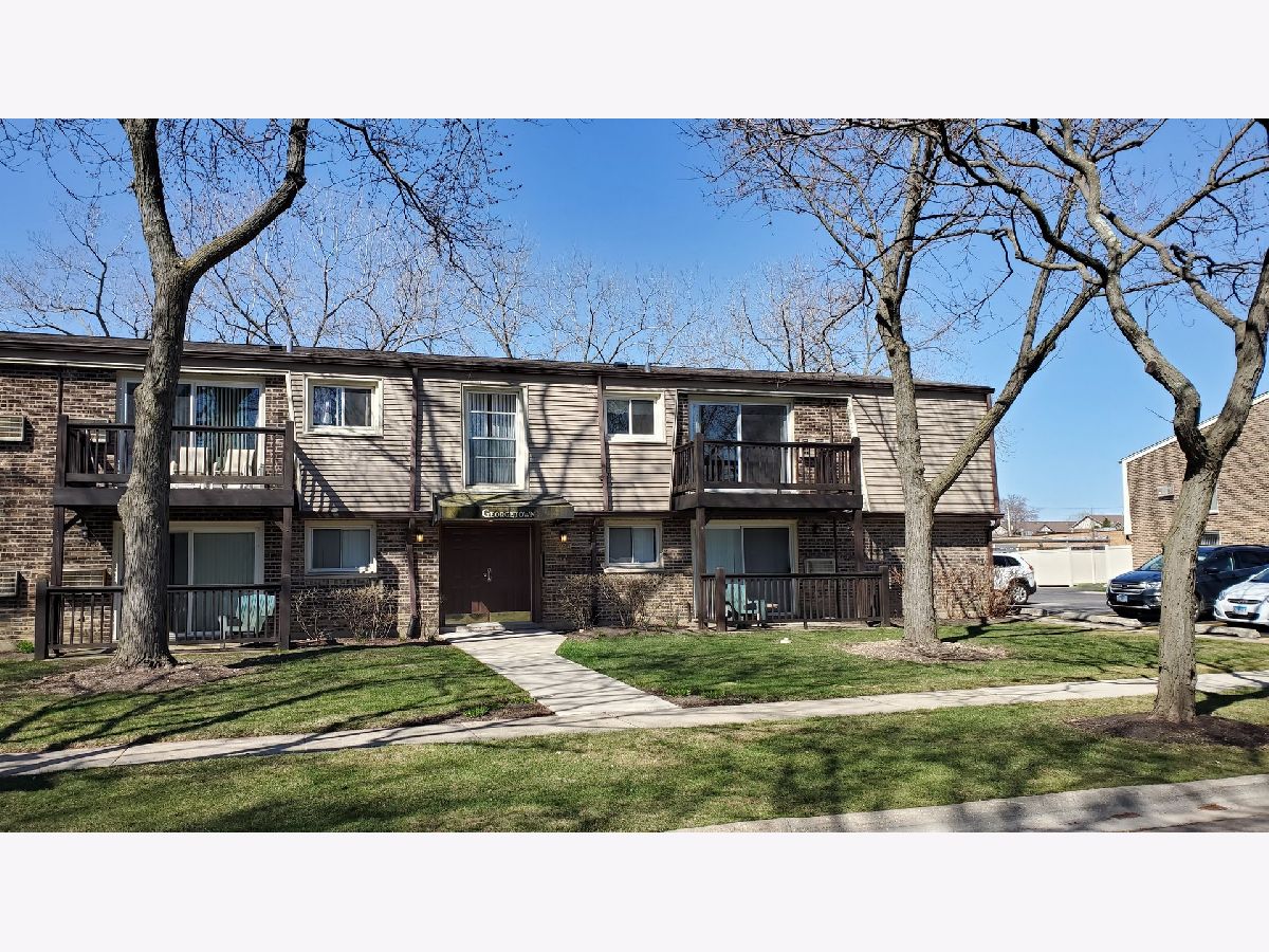 Condominiums Sold Georgetown Palatine Illinois, 304 Carter