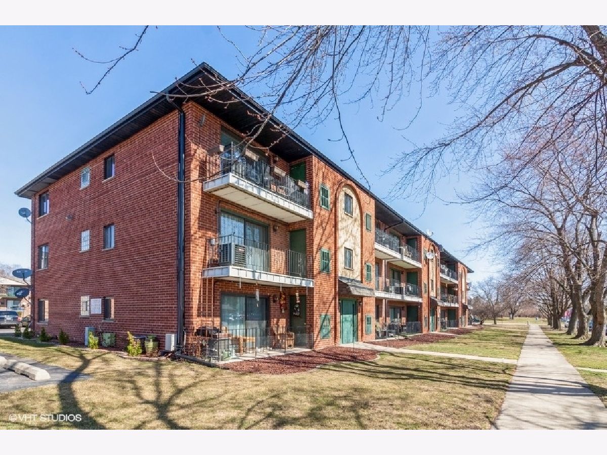Condos & Townhomes Sold Cheyenne Chicago Ridge Illinois, 7012 98th