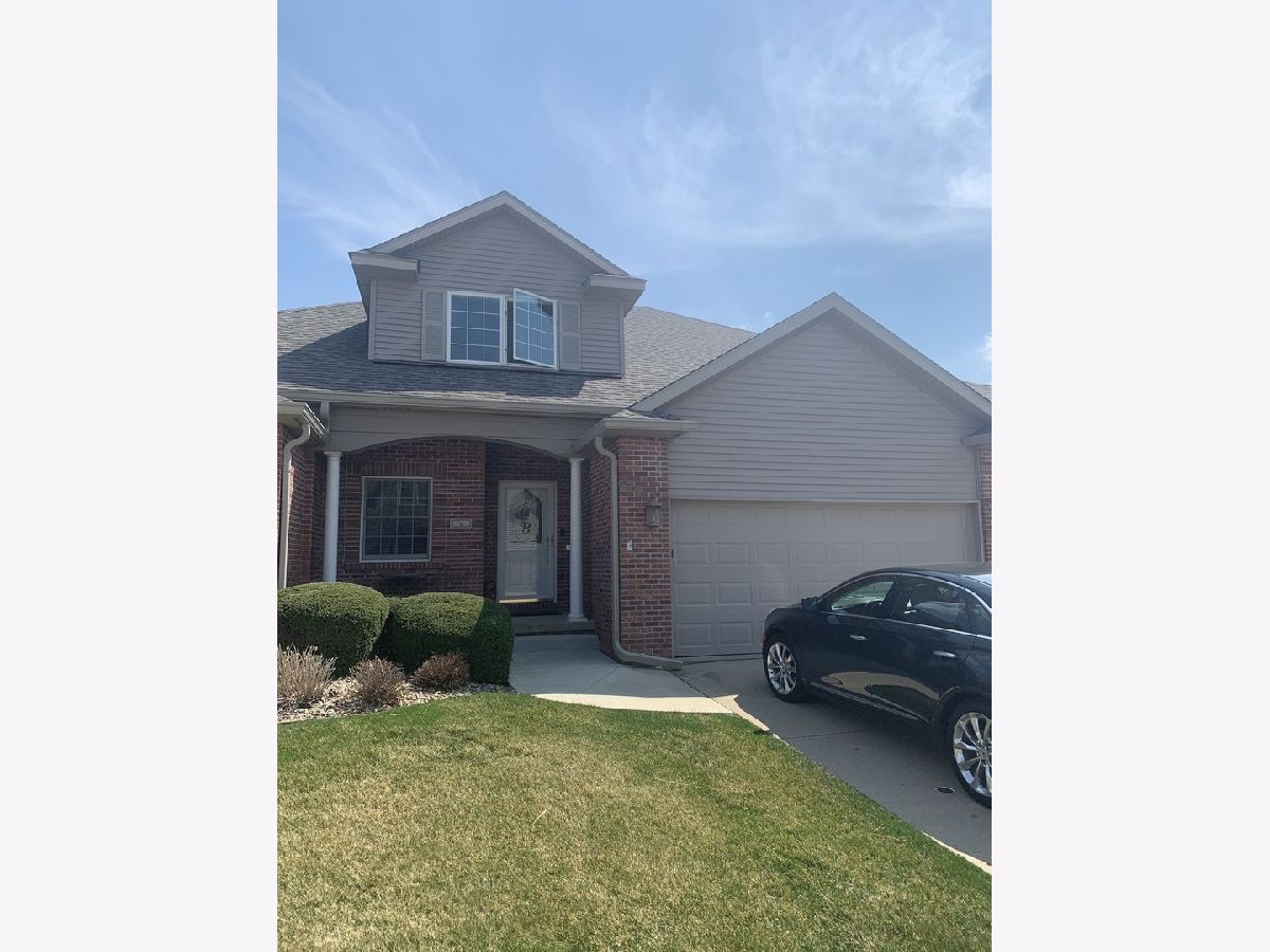 Spring Ridge Bloomington IL, Condos & Townhomes & Homes For Sale & For