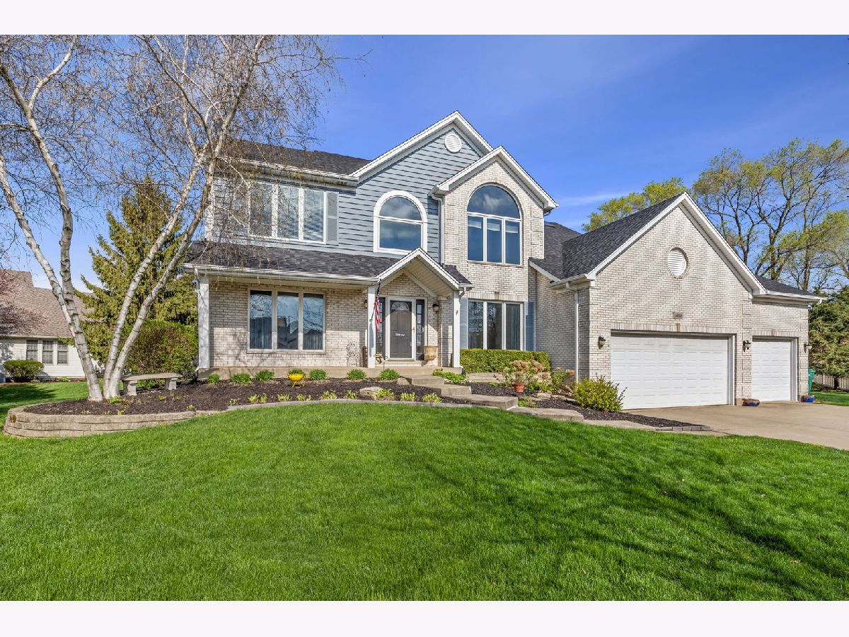 Homes Sold Springhill Plainfield Illinois, 14806 Hawthorn