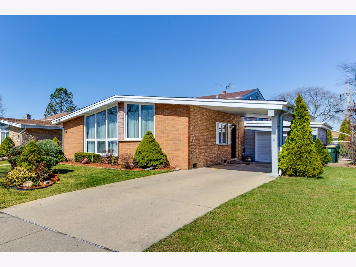 Homes Sold Greenwood Estates Niles Illinois, 8440 Madison