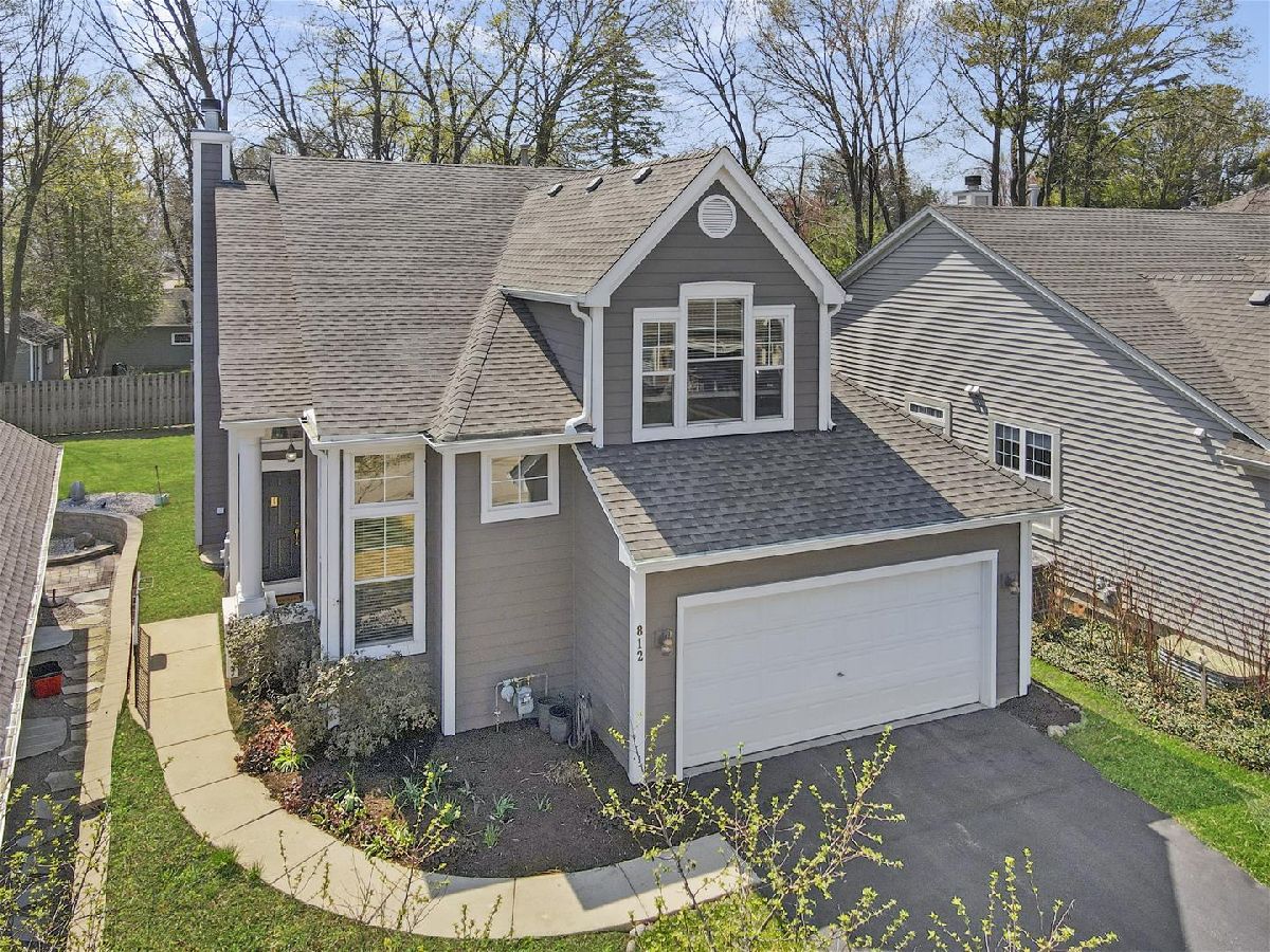 Homes Sold Viewpointe St Charles Illinois, 812 Viewpointe