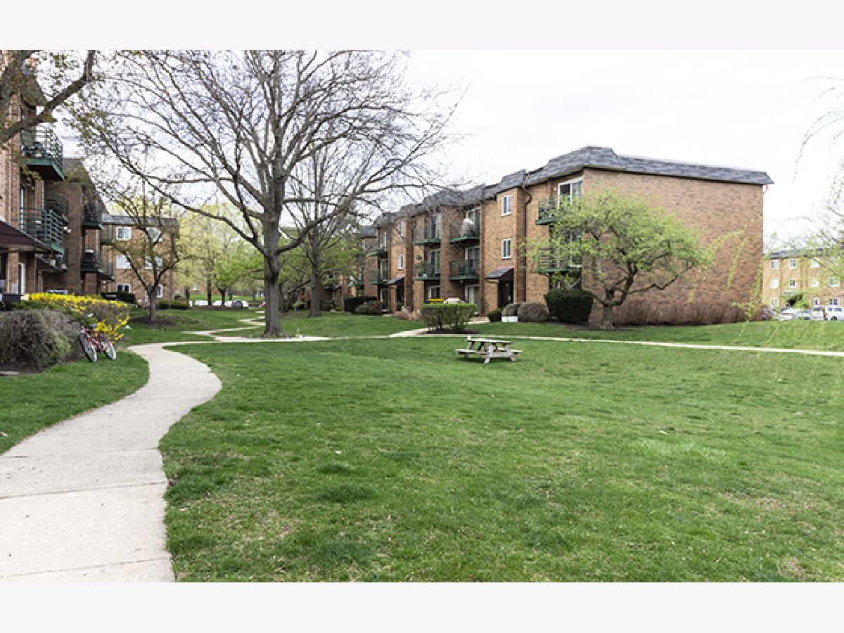 Condominiums Sold Hidden Ponds Schaumburg Illinois, 2636 Pirates Cove