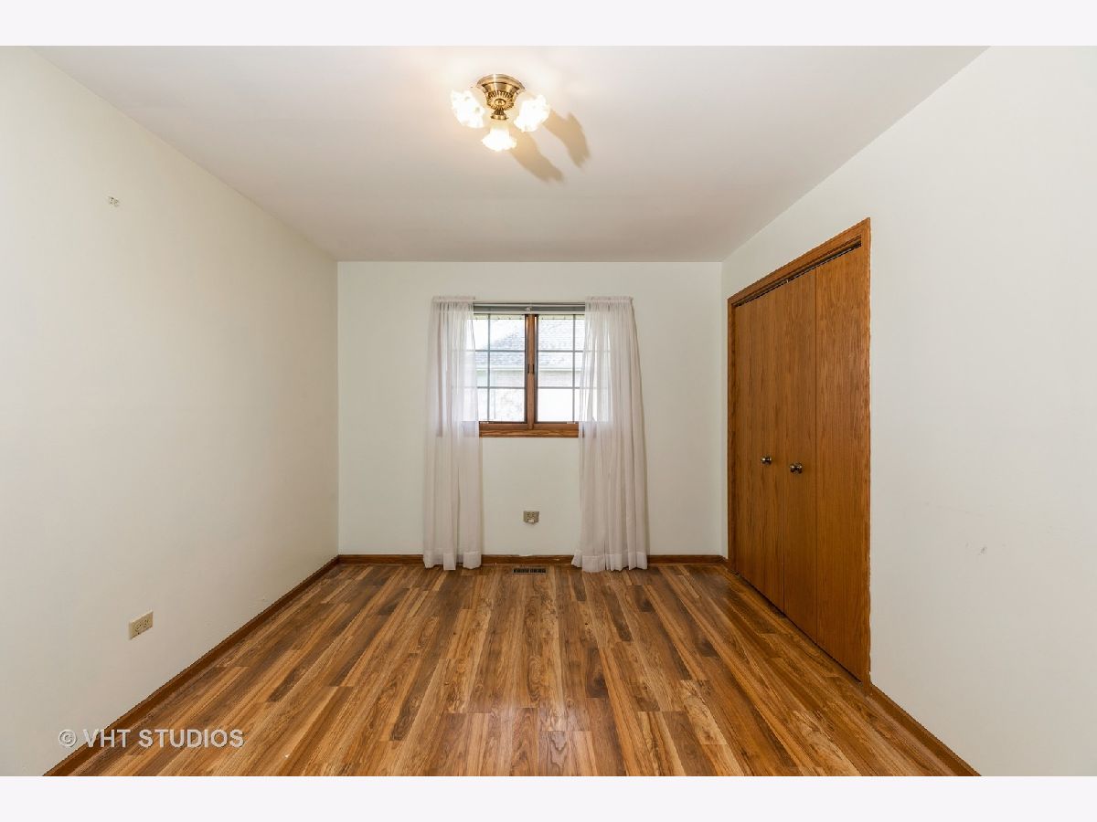 Homes Sold Country Acres Lansing Illinois, 18312 Country