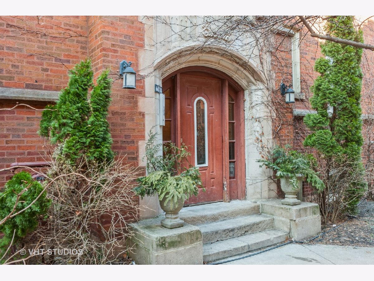 Condos & Townhomes Sold Kelsey Court Chicago Illinois, 6818 Ashland