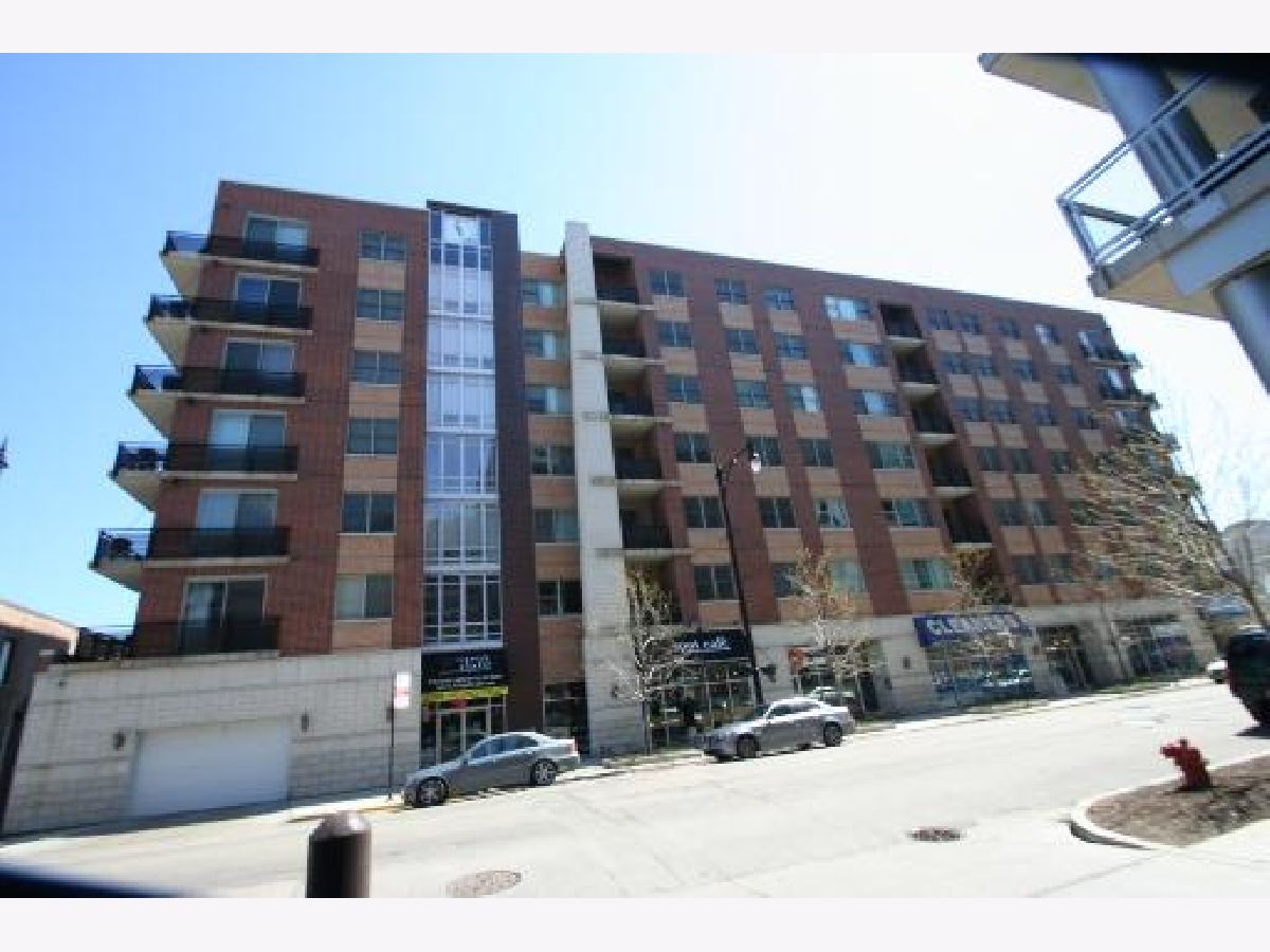 Condominiums Rented The Larrabee Chicago Illinois, 873 Larrabee