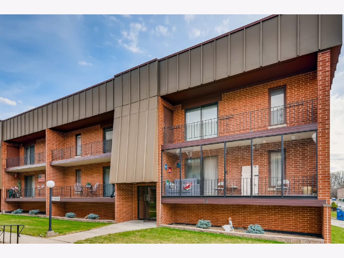 Condominiums Sold Moraine Valley Villas Palos Hills Illinois, 11308 Moraine