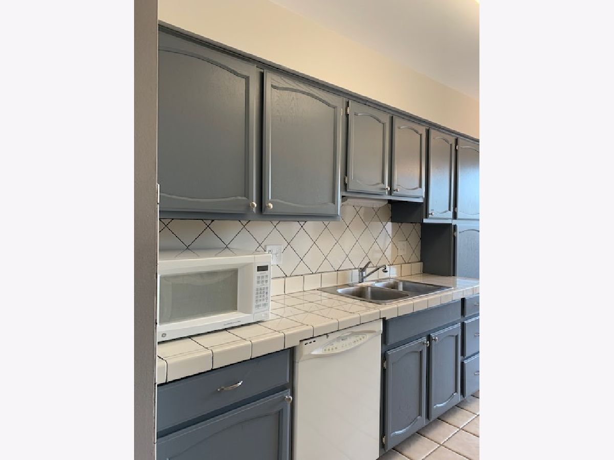 Condominiums Sold Drake Manor Evanston Illinois, 9201 Drake