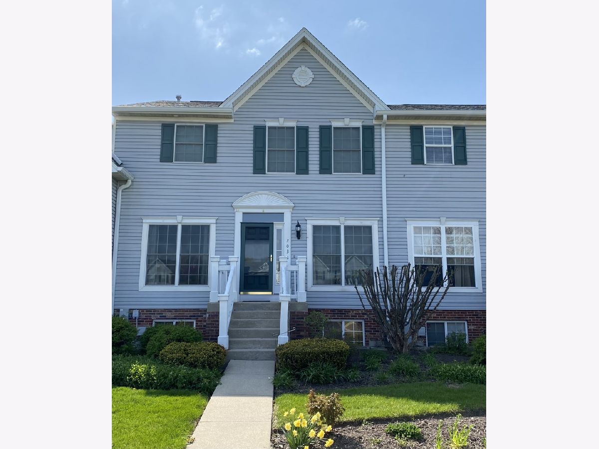 Townhomes Sold Kirkland Chase Townhomes Batavia Illinois, 2033 Swan