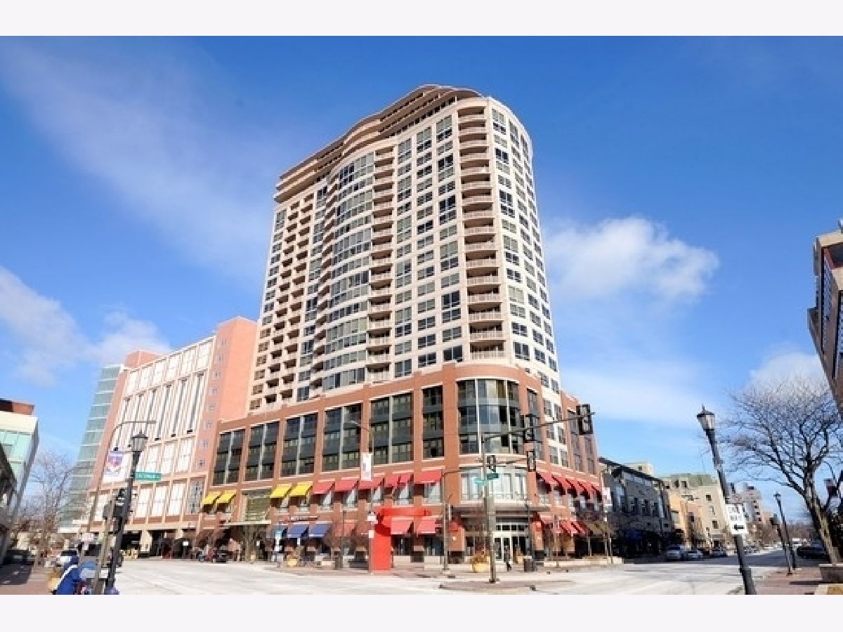 Condominiums Sold Sherman Plaza Evanston Illinois, 807 Davis