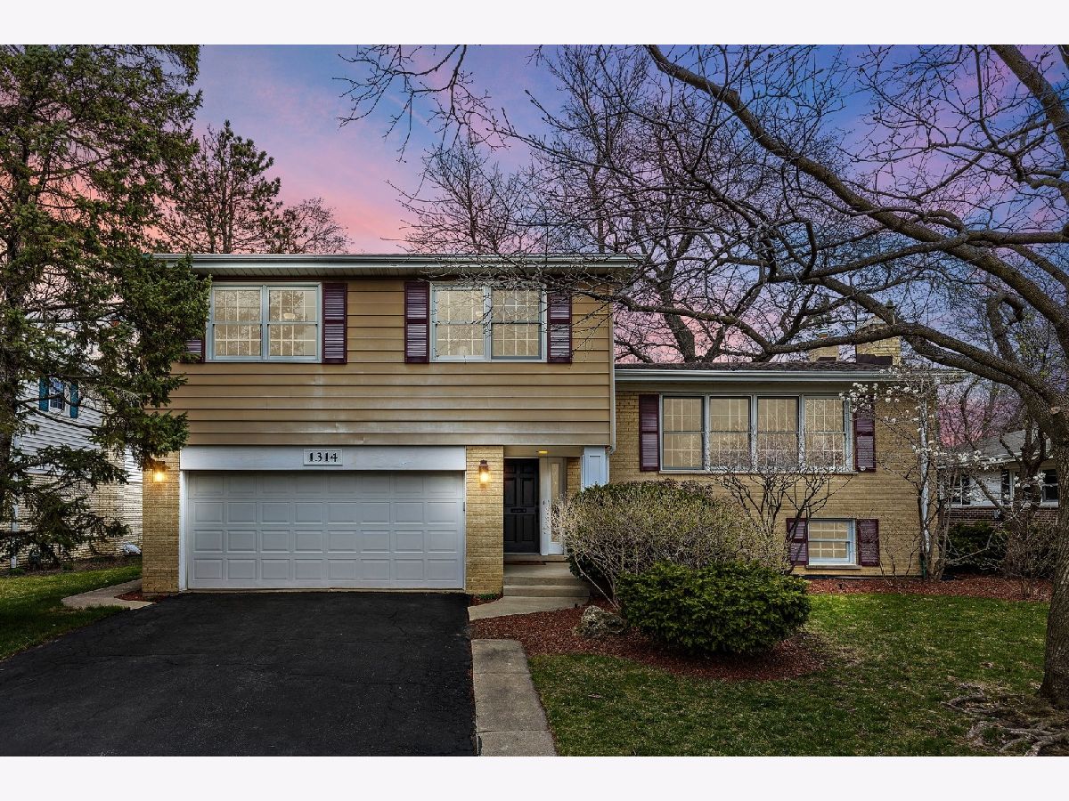 Homes Sold Bonnie Glen Glenview Illinois, 1314 Elizabeth