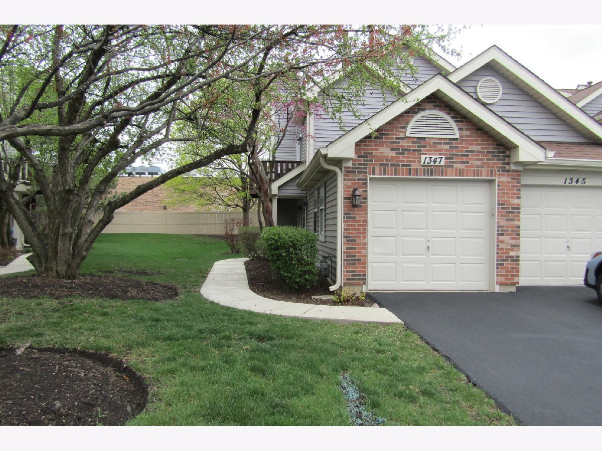 Townhomes & Condos Sold Country Homes At Bennington Carol Stream Illinois, 1347 Coldspring
