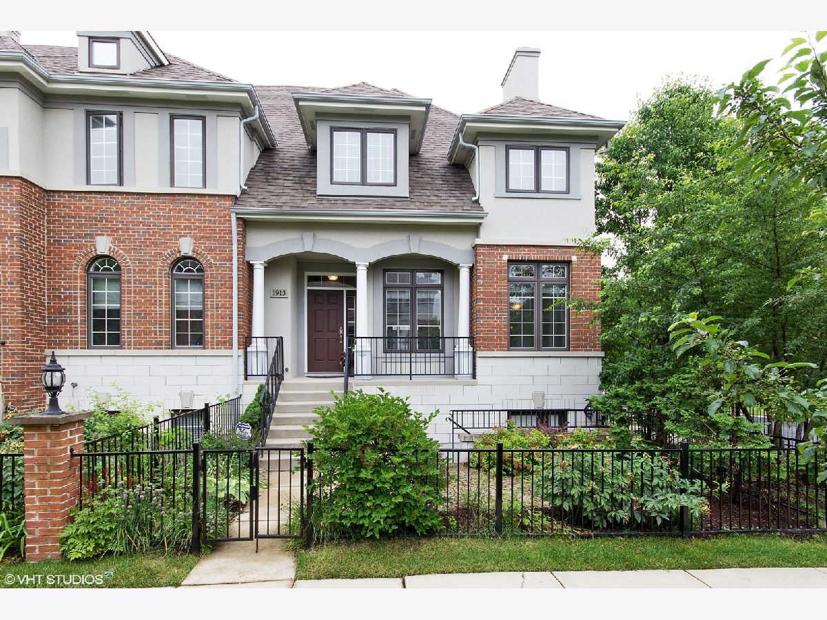 Townhomes Sold Astor Place Naperville Illinois