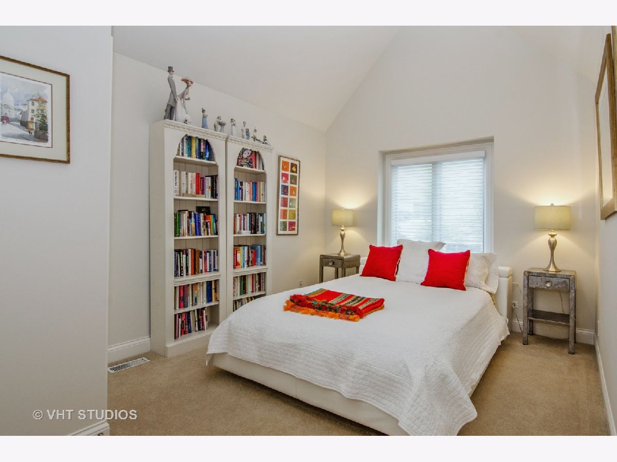 Townhomes Sold Honey Hill Wauconda Illinois, 132 Honey Hill