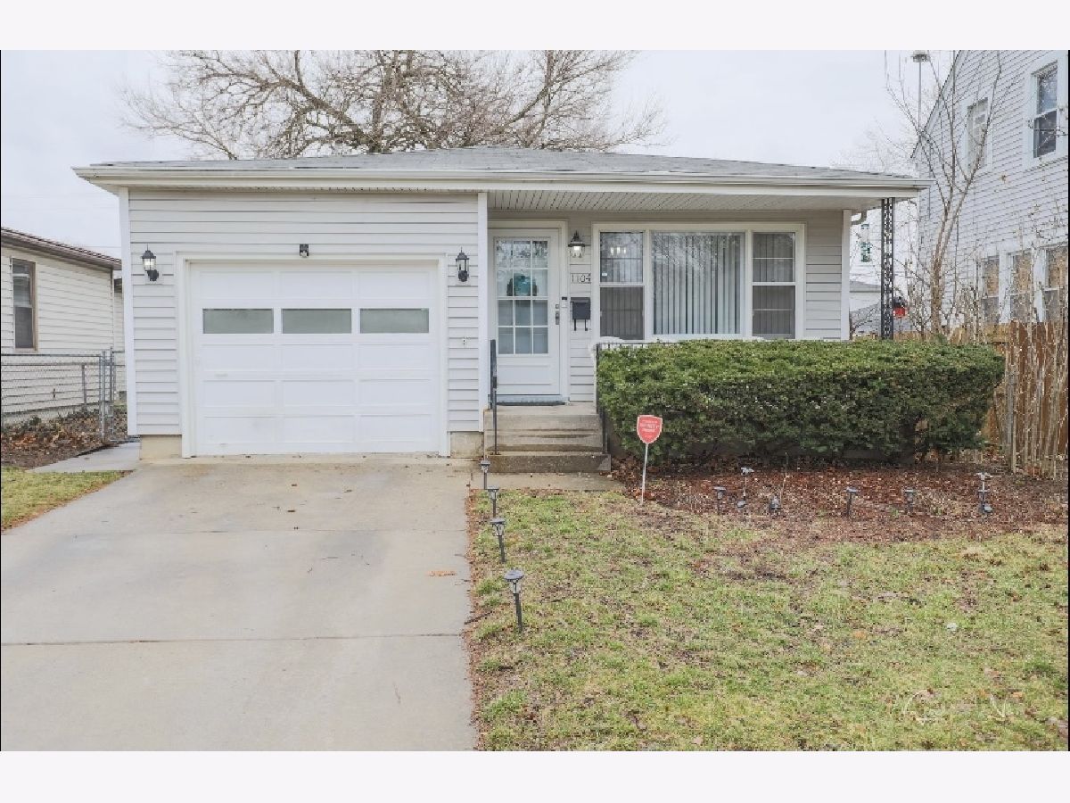 Homes Sold Sherwood Plains Joliet Illinois, 1104 Prairie