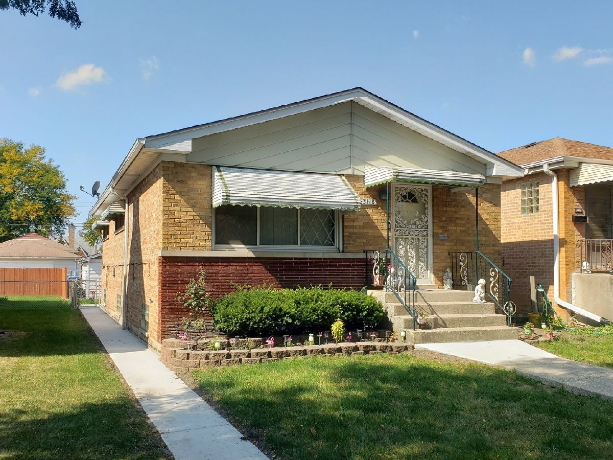 Homes & Condos & Townhomes Sold Montclare Chicago Illinois, 3118 Oak Park