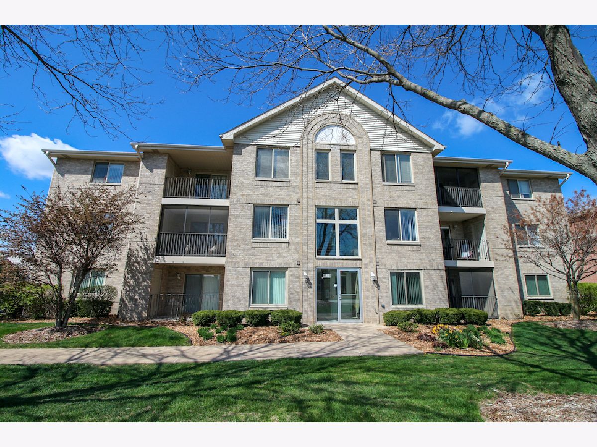 Condominiums Sold Ridgepoint Oak Forest Illinois, 6810 Ridge Point