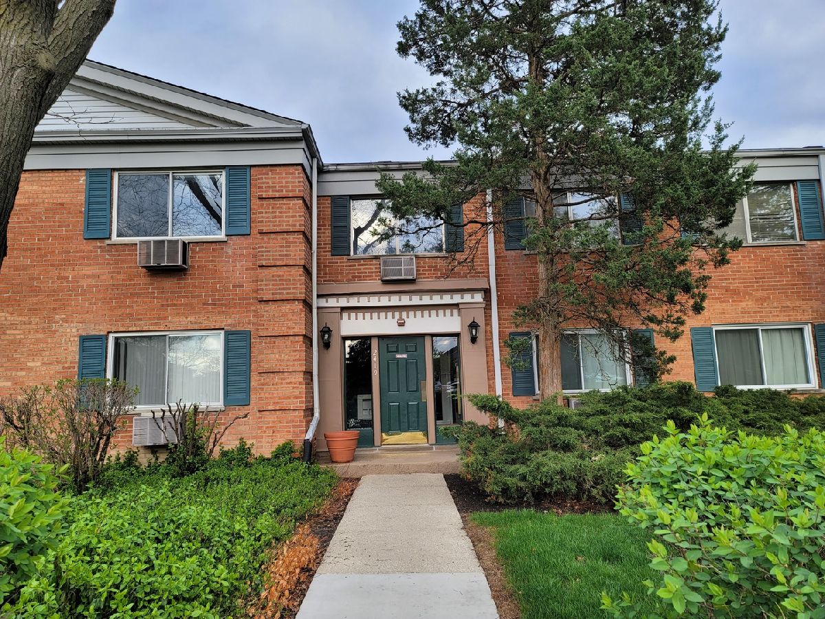 Condominiums & Homes Rented Brittany Place Arlington Heights Illinois, 2419 Goebbert