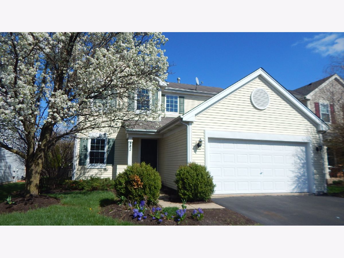 Homes Rented Villages At Meadowlakes Aurora Illinois, 982 Rosefield