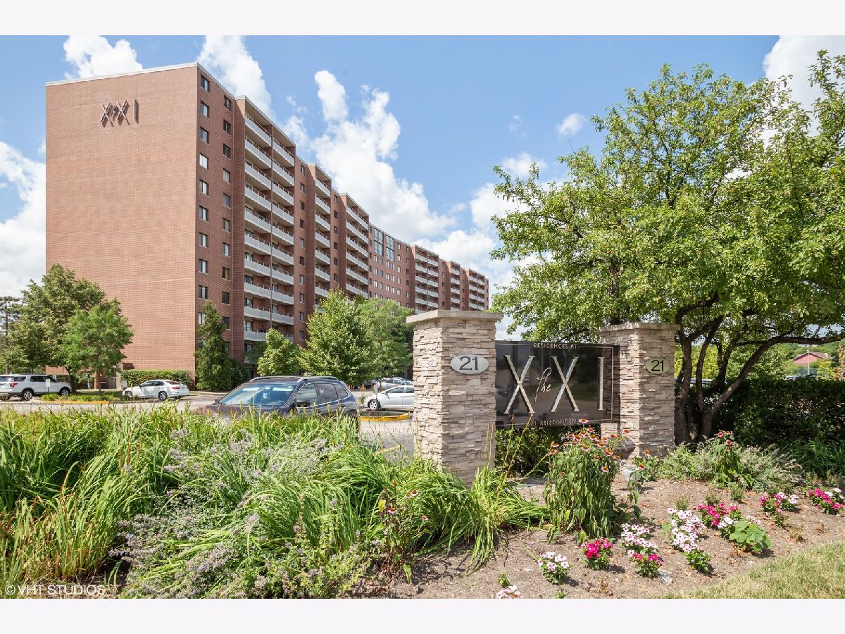 Condominiums Sold The Xxi Schaumburg Illinois, 21 Kristin