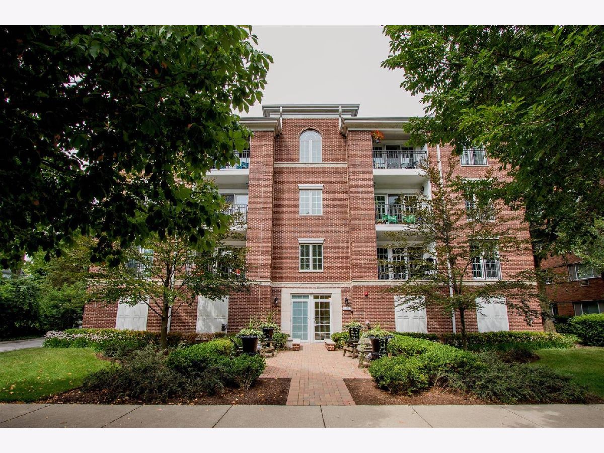 Condominiums Sold Mcdaniel Place Evanston Illinois, 2536 Mcdaniel