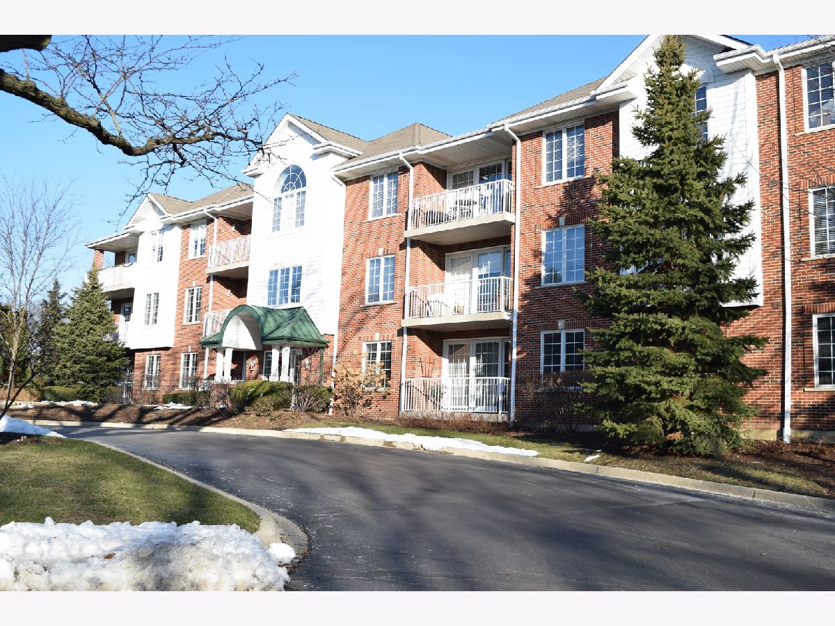 Condominiums Rented Creekside Pointe Barrington Illinois, 543 Hough