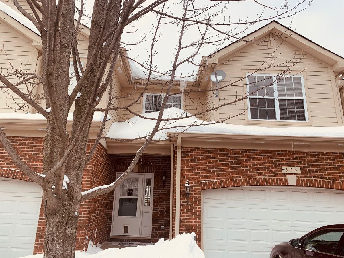 Townhomes Sold West Pointe Vernon Hills Illinois, 374 Pointe