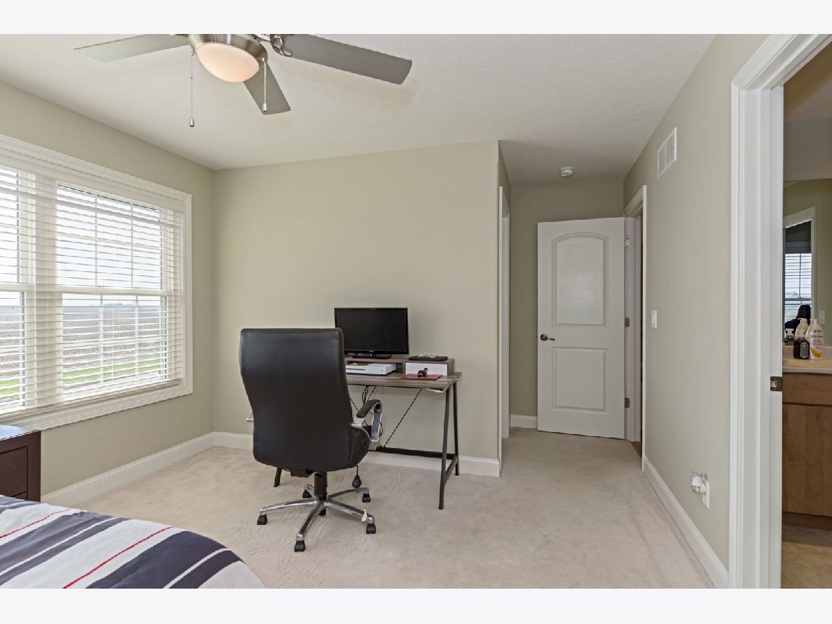 Homes & Condos & Townhomes Sold Eagle View Estates Bloomington Illinois, 2604 Addison