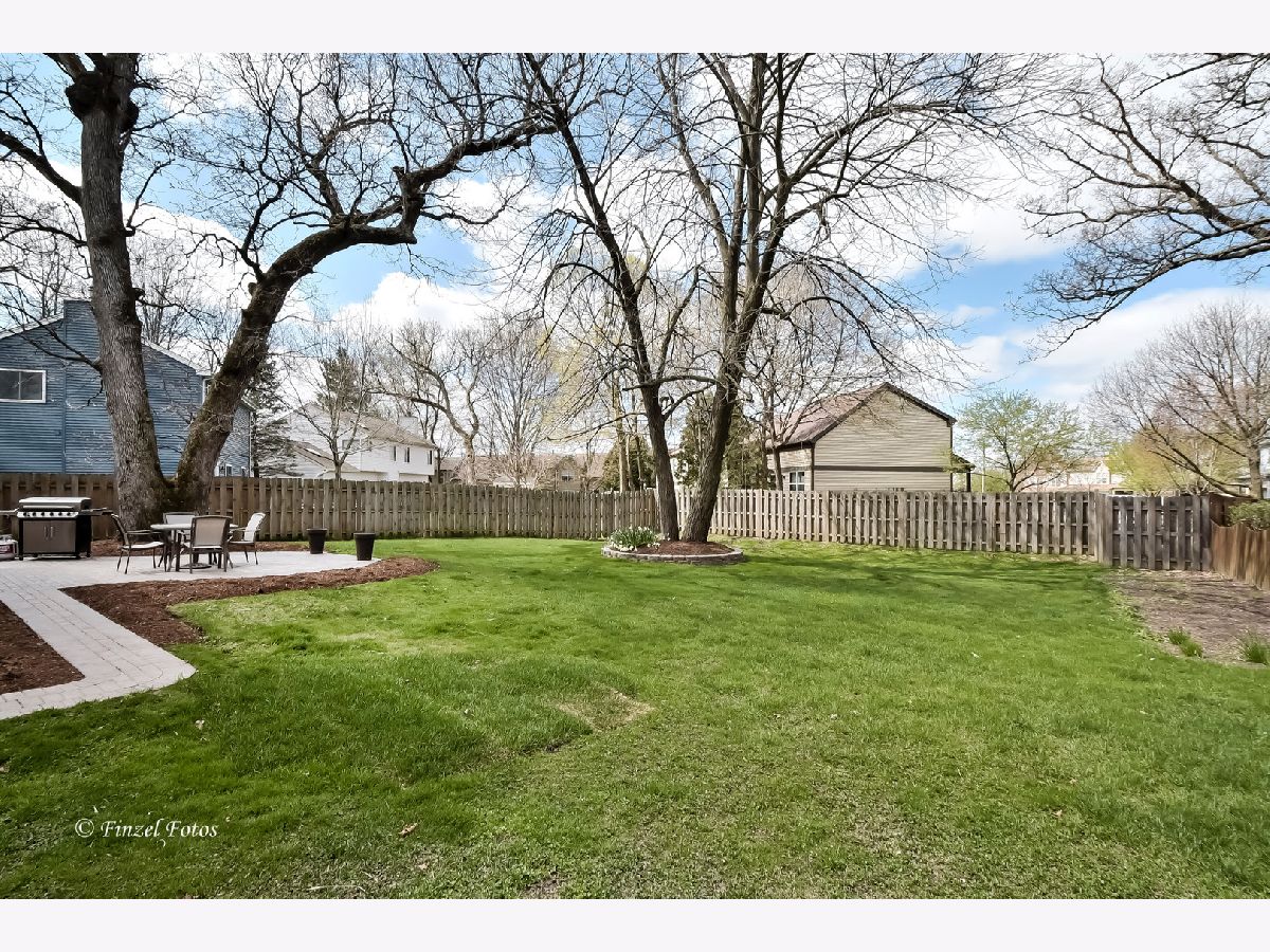 Homes Sold Hampton Woods Algonquin Illinois, 810 Old Oak