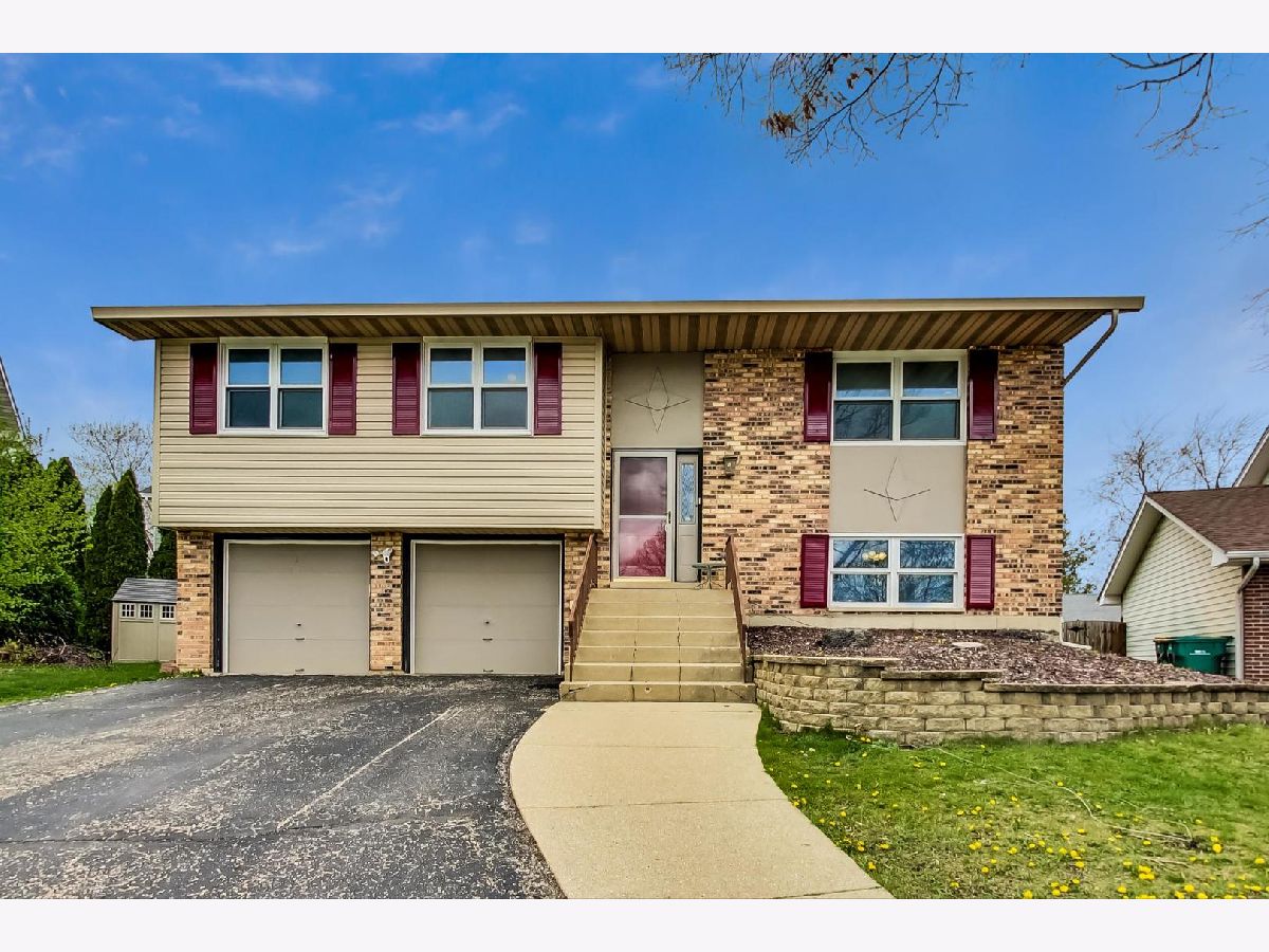 Homes Sold Sycamore Run Westmont Illinois, 404 Oliver