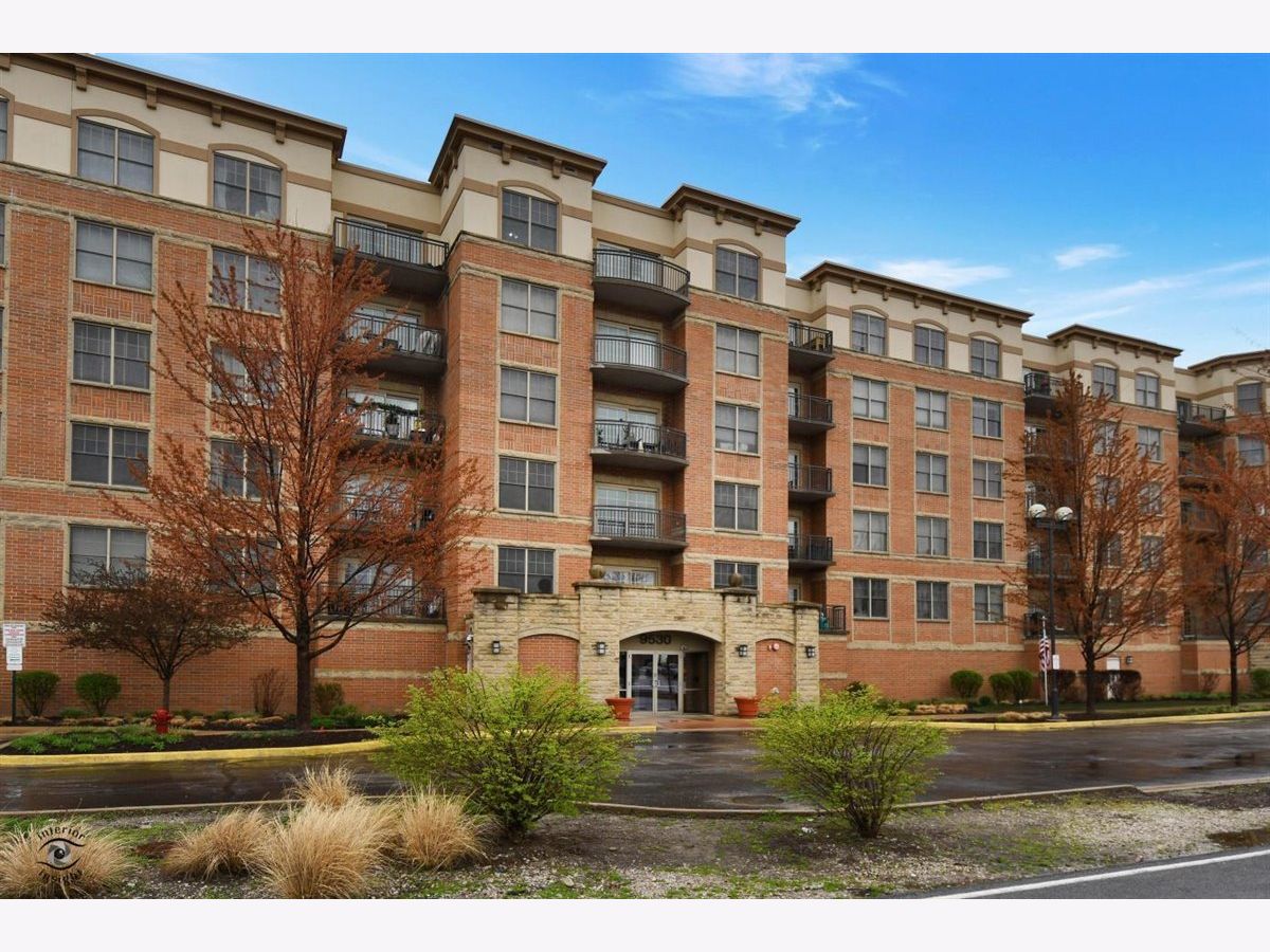 Condominiums Sold Prairie Town Center Oak Lawn Illinois, 9530 Cook