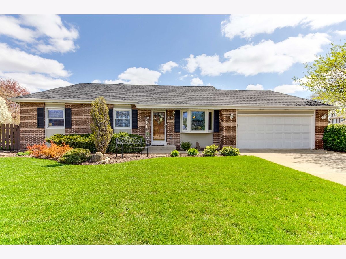 Homes Sold Pheasant Walk Schaumburg Illinois, 821 Long Meadow