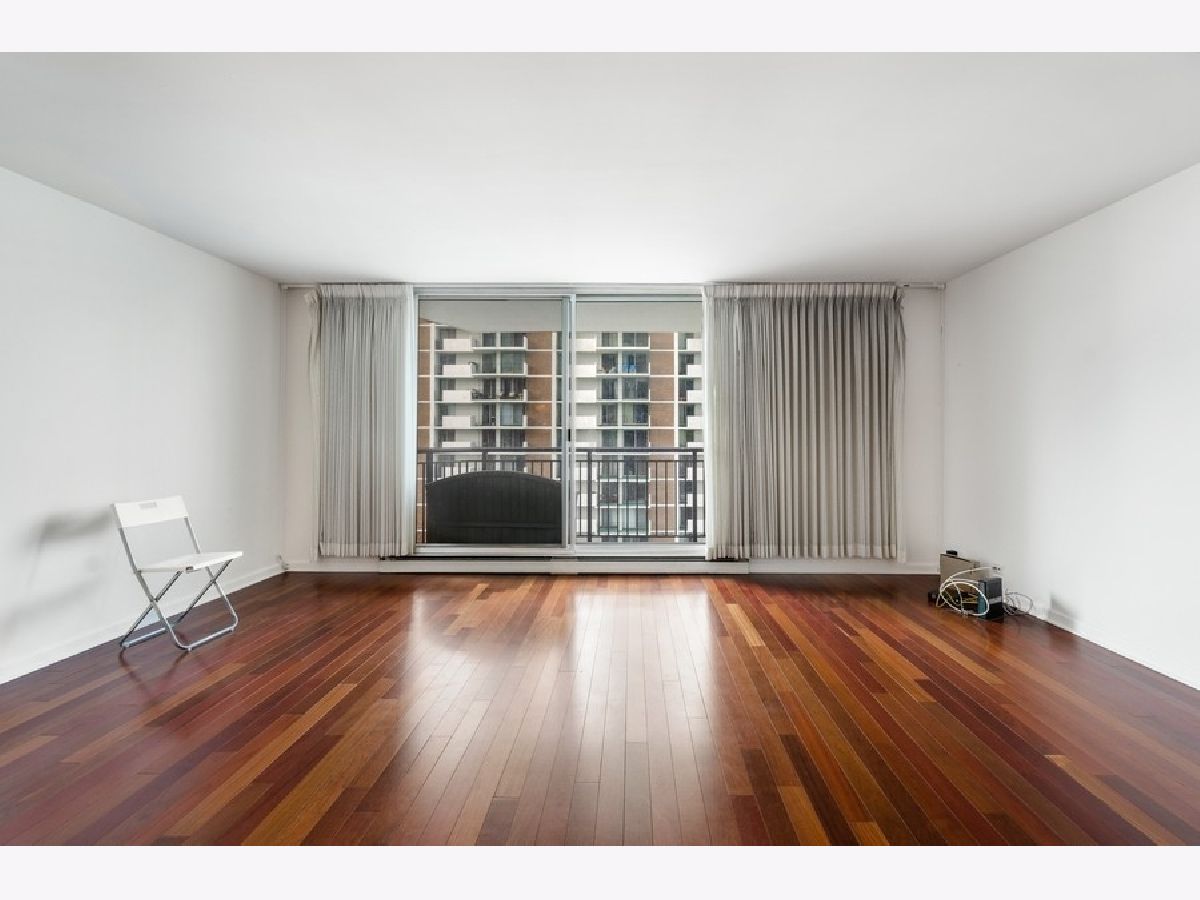 Condominiums Rented Malibu Chicago Illinois, 6007 Sheridan