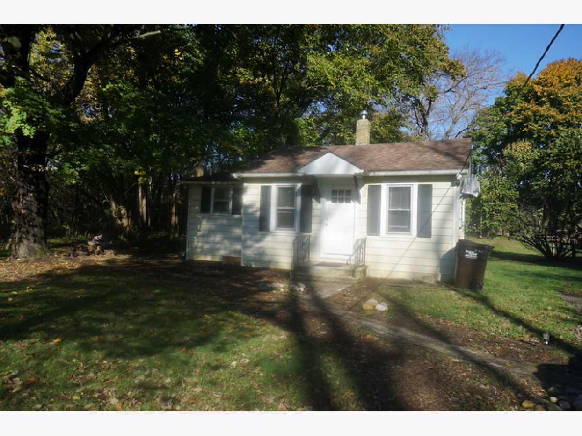 Homes Rented Cold Springs Cary Illinois, 3112 Grove