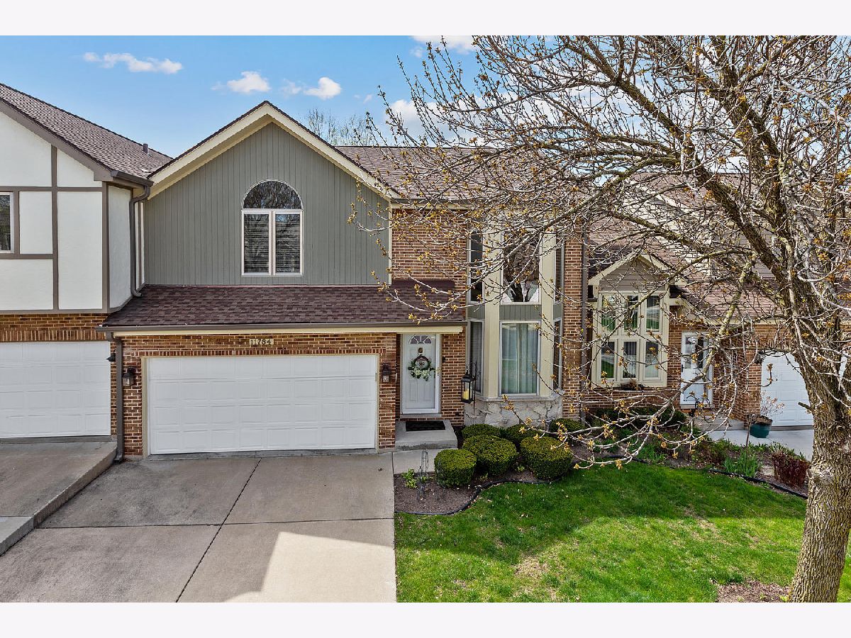 Townhomes Sold Palos Point Palos Heights Illinois, 11784 Seagull