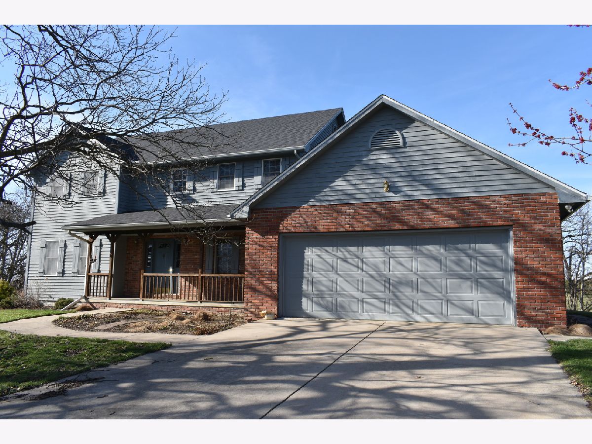 Homes Sold El Paso Golf Club El Paso Illinois, 569 Fairway