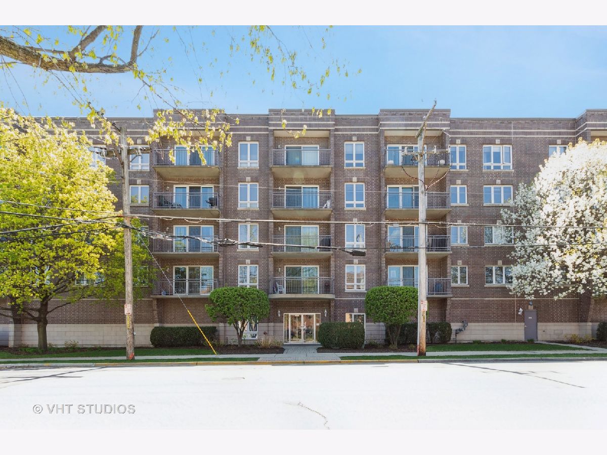 Condominiums Sold Insignia Des Plaines Illinois, 1477 Thacker