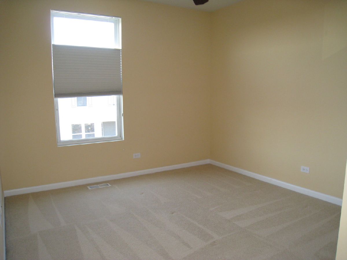 Townhomes Rented Bristol Park Wood Dale Illinois, 1457 Blackhawk