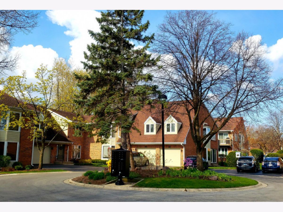 Condos & Townhomes Sold Courtyards Of Arlington Arlington Heights Illinois, 1640 Douglas