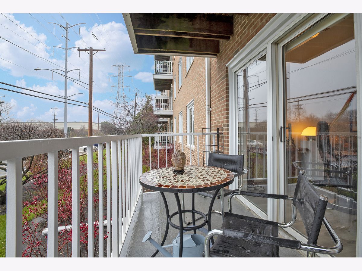 Condos & Townhomes Sold Northfield Village Center Condo Northfield Illinois, 308 Happ