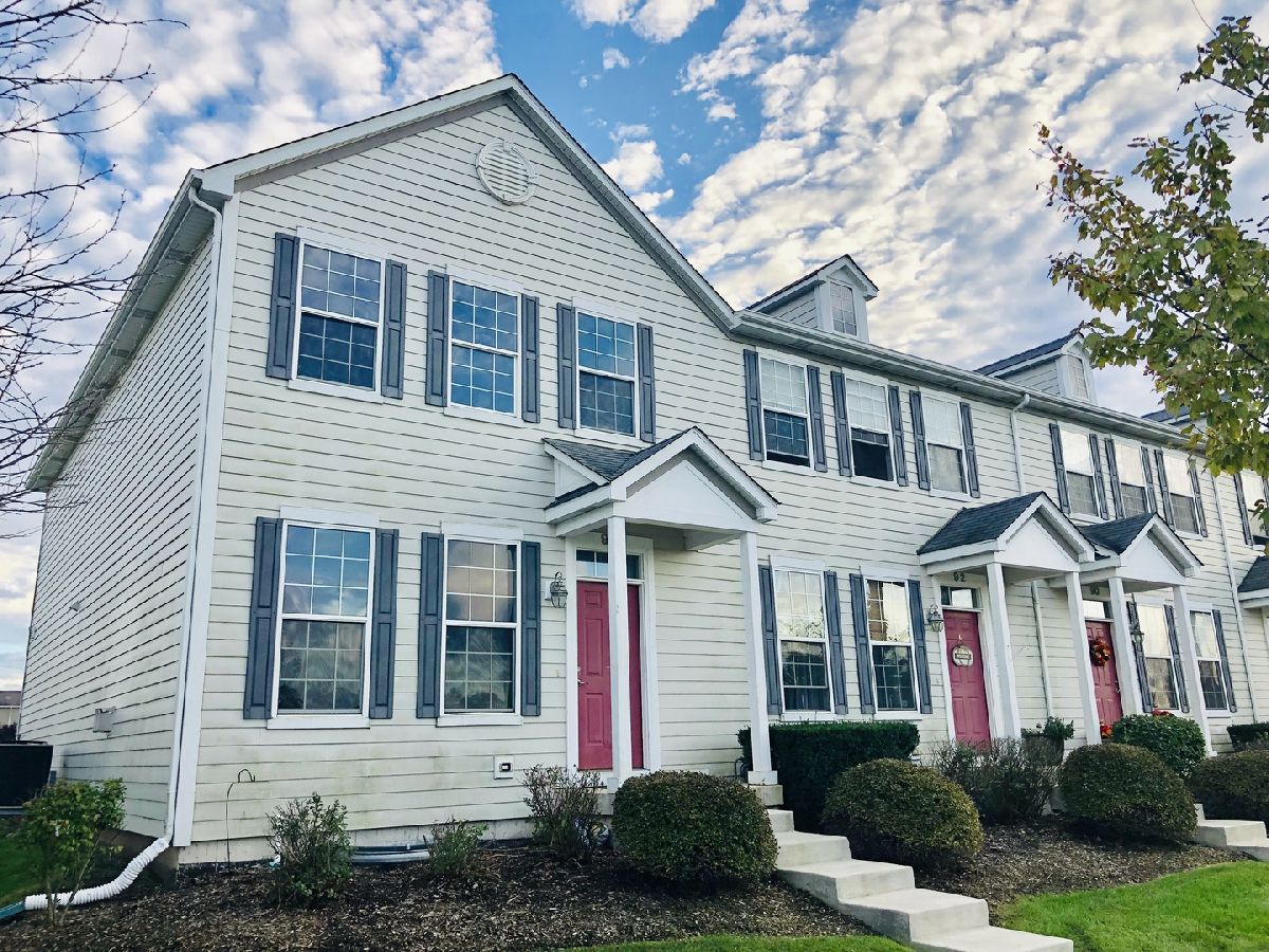 Townhomes & Homes Sold The Neighborhood Cortland Illinois, 94 South