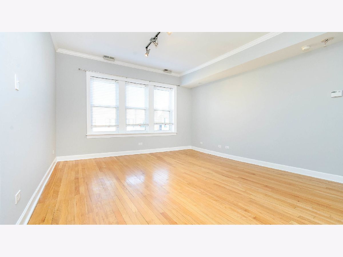 Condominiums Sold Mozart Court Chicago Illinois, 4025 Mozart