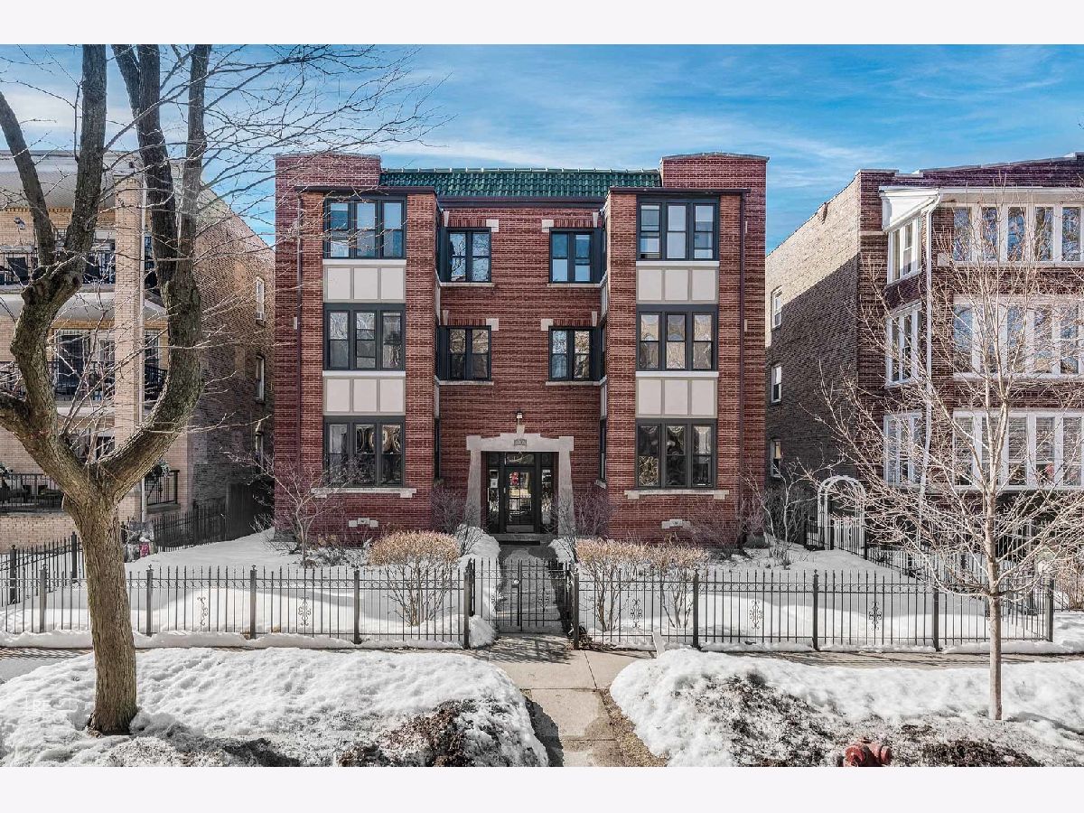 Condos & Townhomes & Homes Rented Sheridan Park Chicago Illinois, 4428 Racine