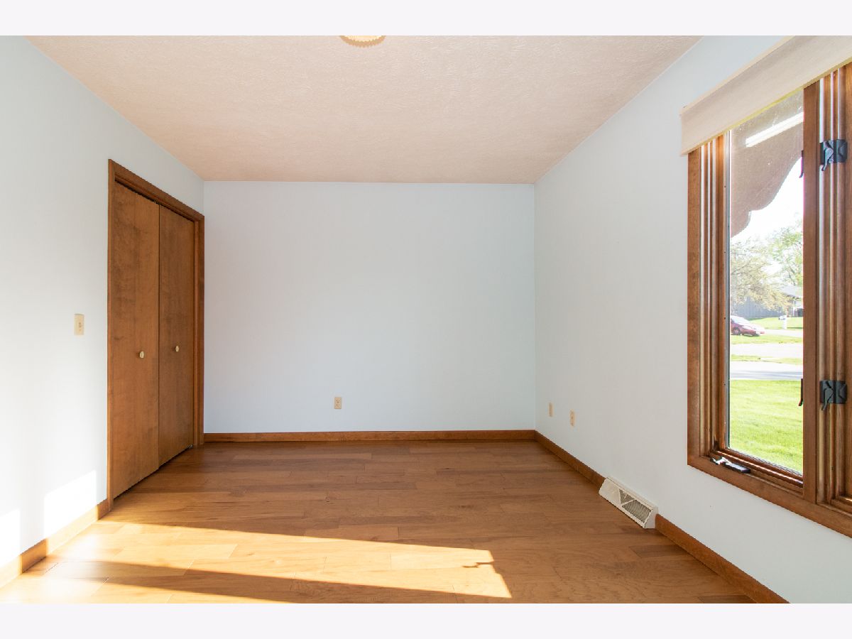 Homes Sold Windgate Bloomington Illinois, 9668 Morel