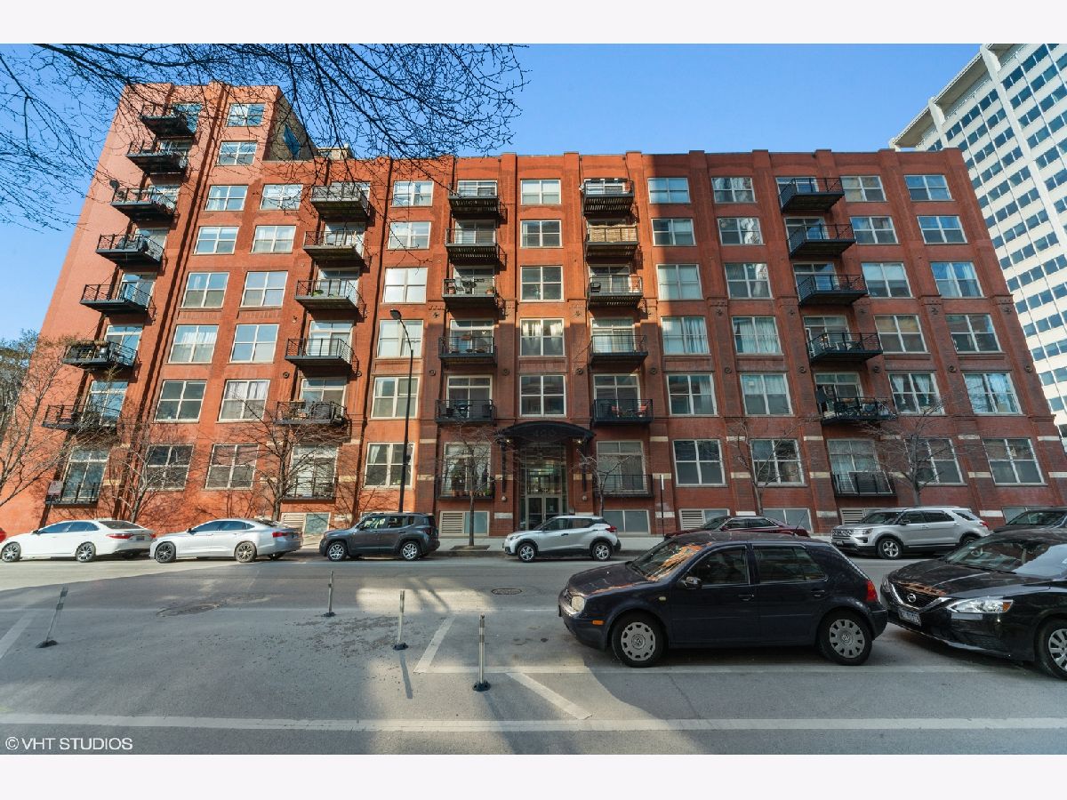 Condominiums Sold Gotham Lofts Chicago Illinois, 420 Clinton