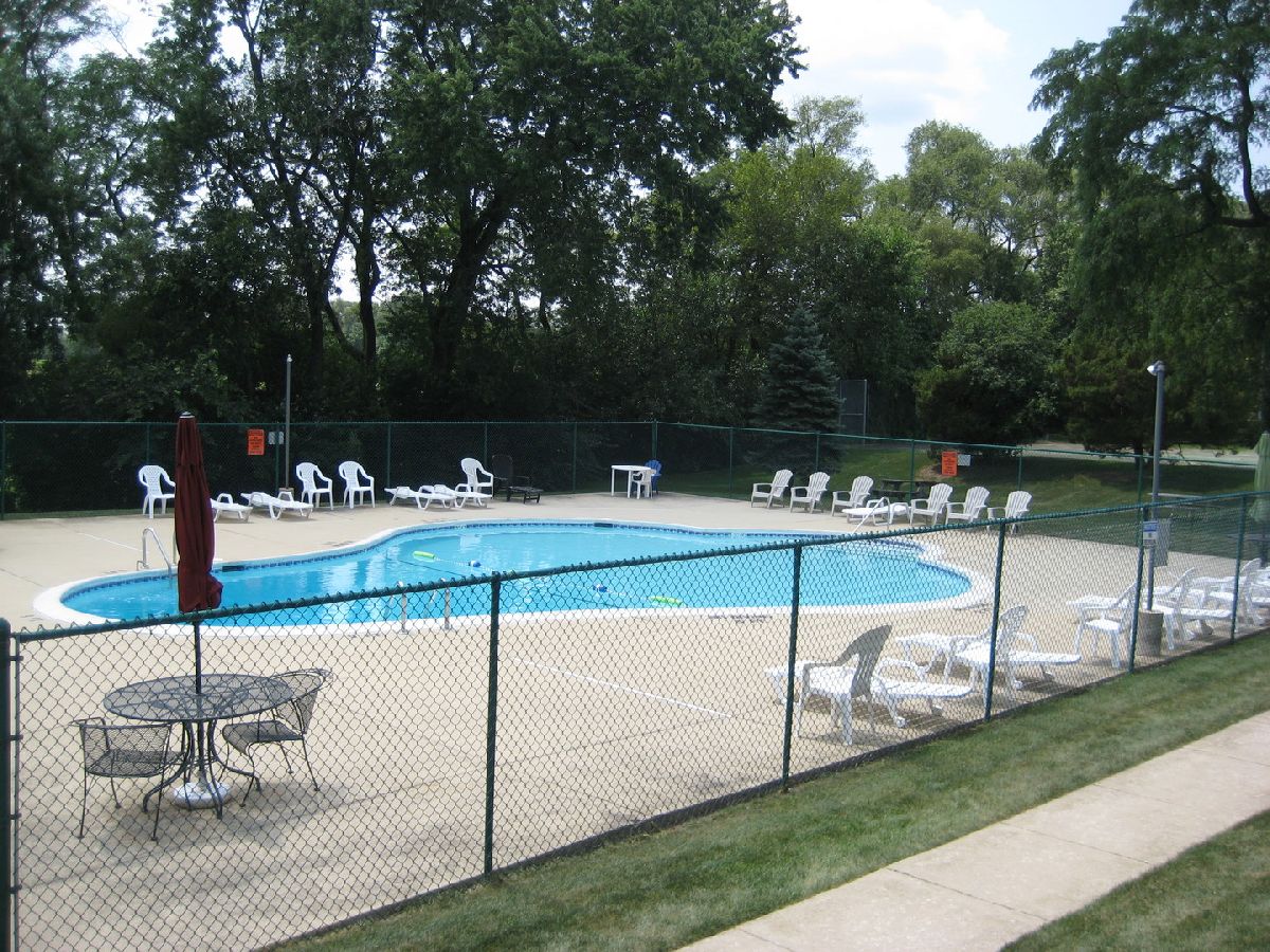 Condominiums Sold Fairway Grove Downers Grove Illinois, 2339 Ogden