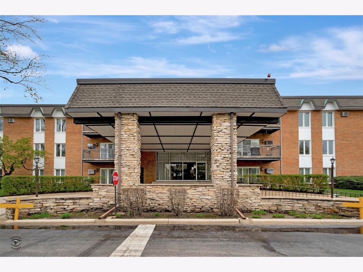 Westbrook West Downers Grove IL, Condominiums For Sale & For Rent