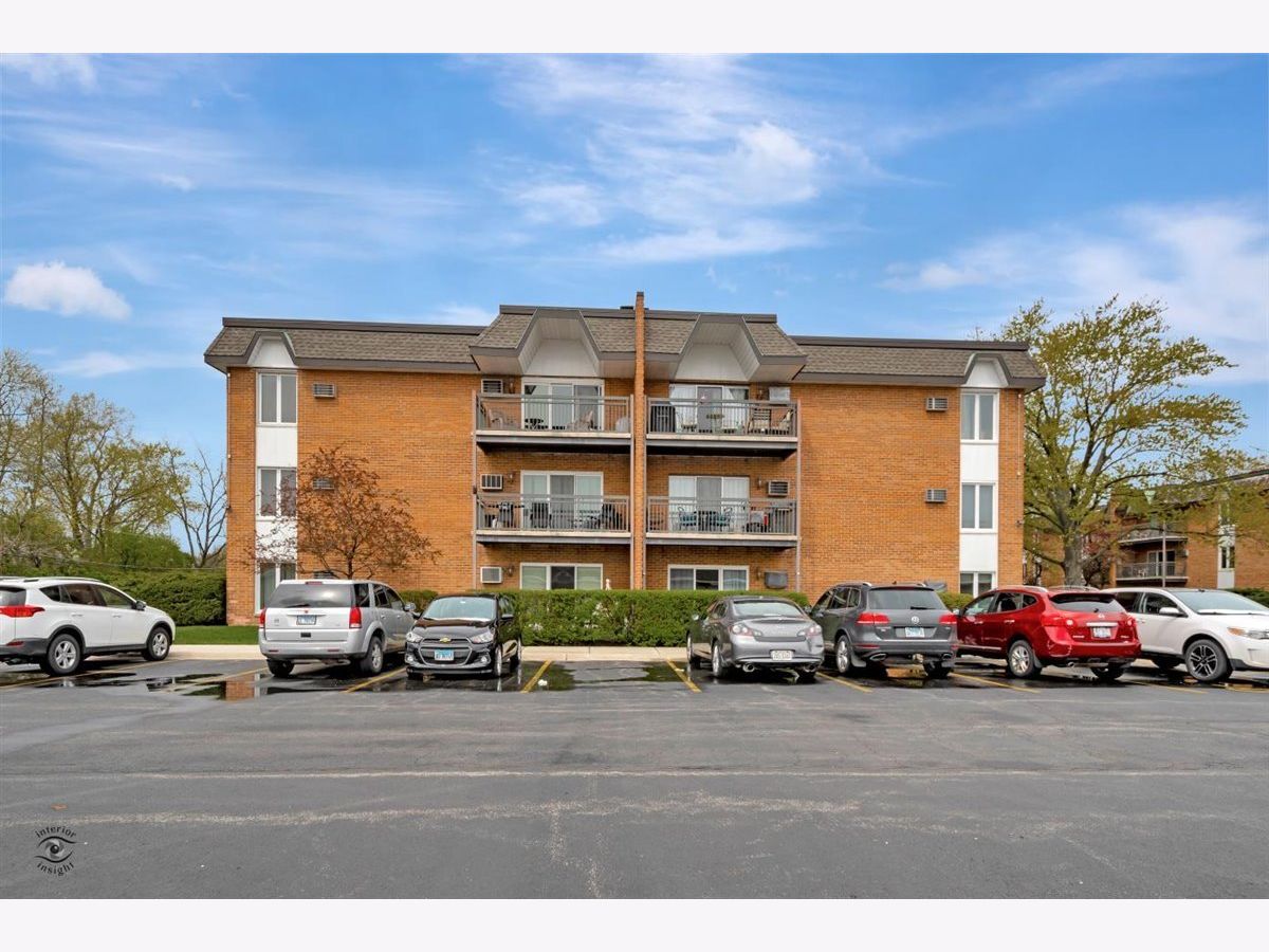 4250 Saratoga Avenue, Downers Grove, Illinois 60515 MLS 11063850