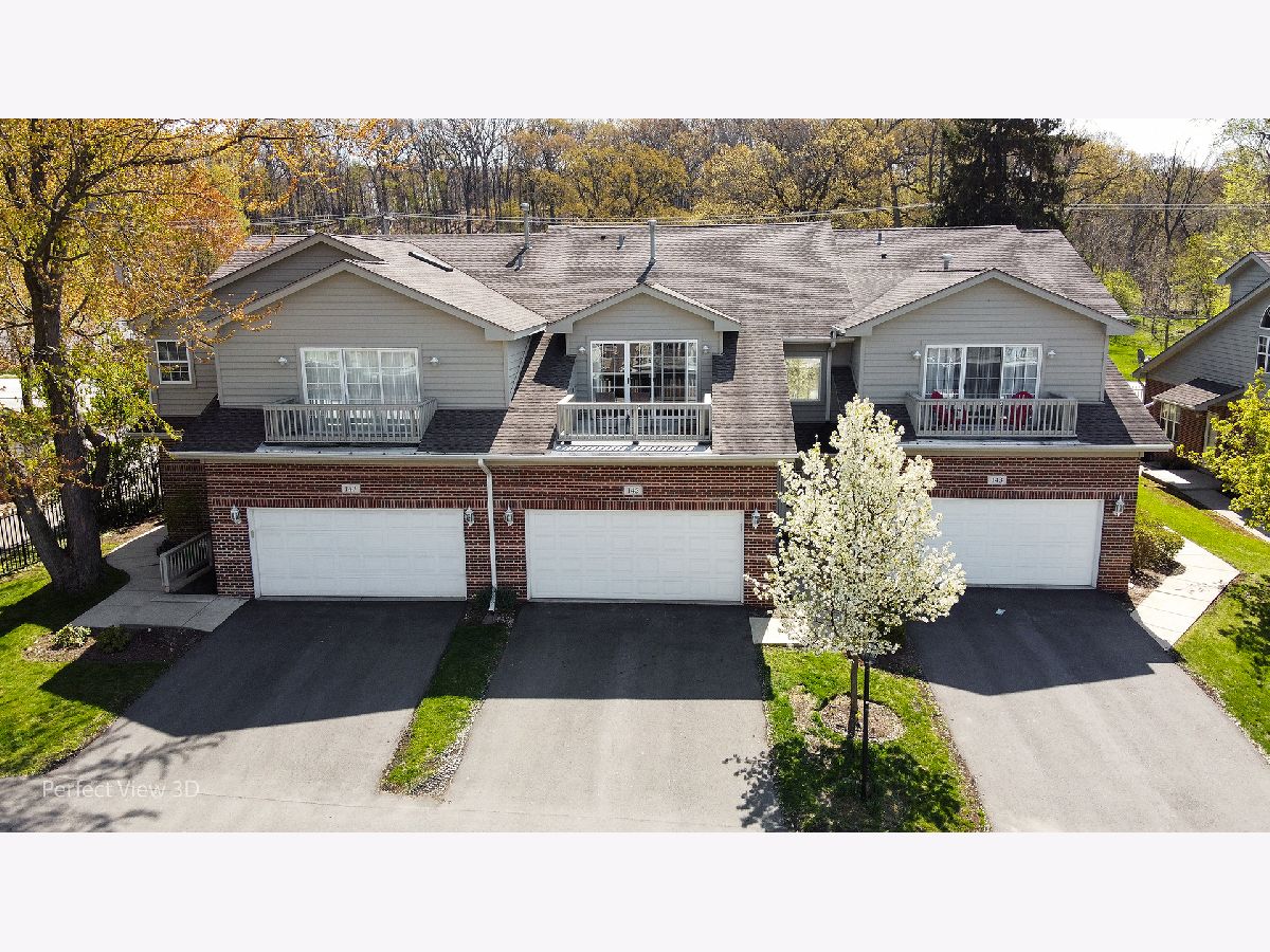 Townhomes & Condos & Homes Sold Willow Creek Willow Springs Illinois, 145 Willow Creek