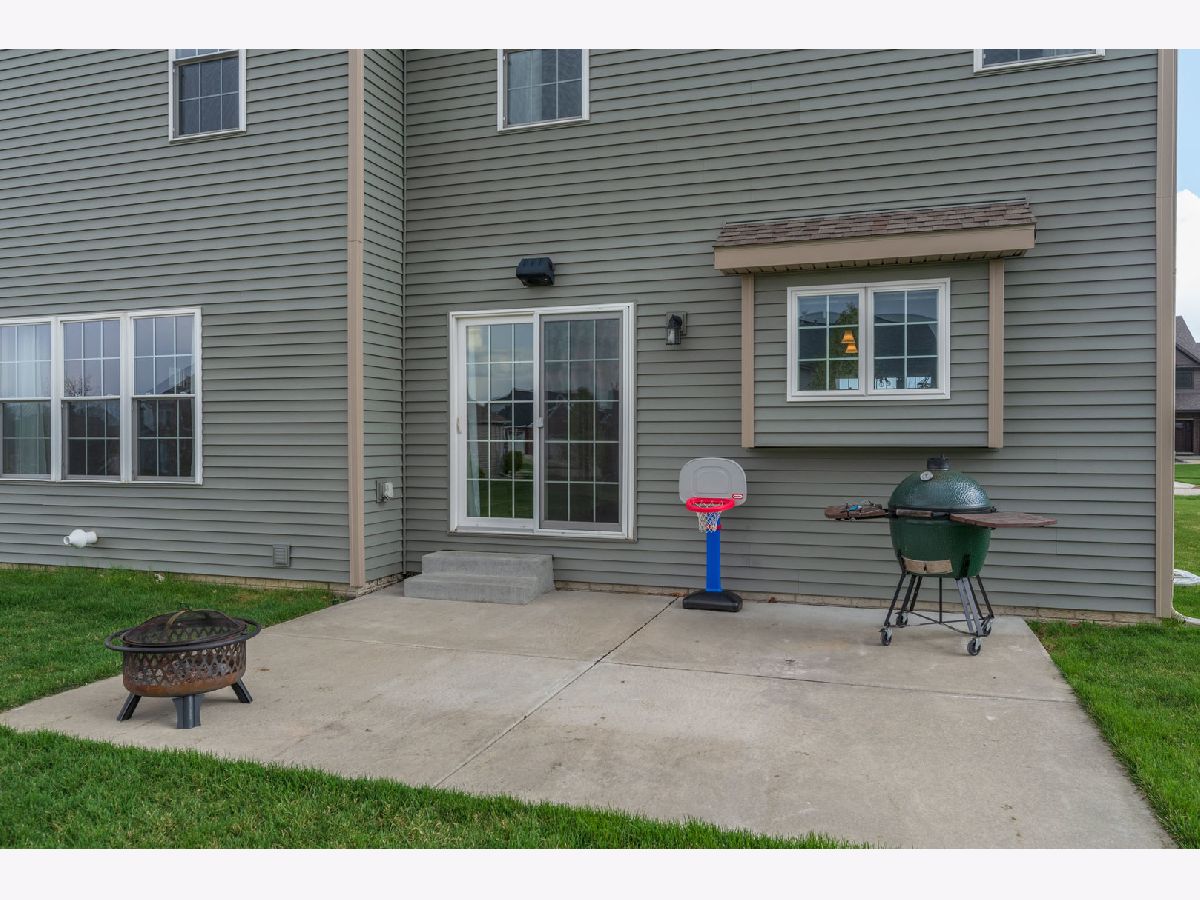 Homes & Condos & Townhomes Sold Eagle View Estates Bloomington Illinois, 4008 Sutter